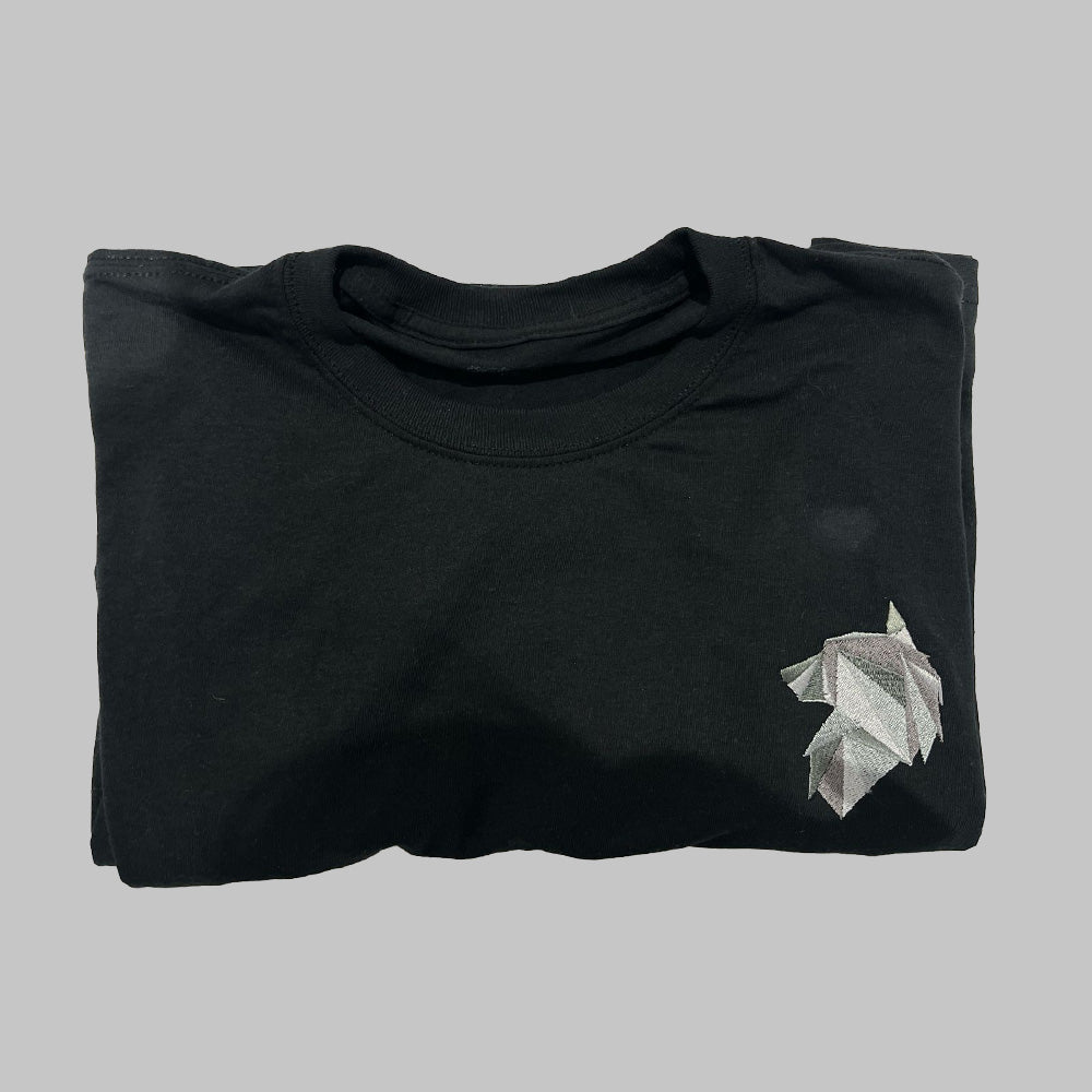 Playera Bordada "Logo Wolf Sellers" – Comodidad y Estilo en Cada Movimiento Negra/L